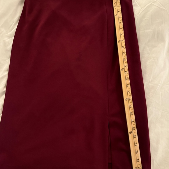 MAGGY LONDON ASYMMETRICAL NECKLINE SHEATH DRESS - Picture 7 of 8